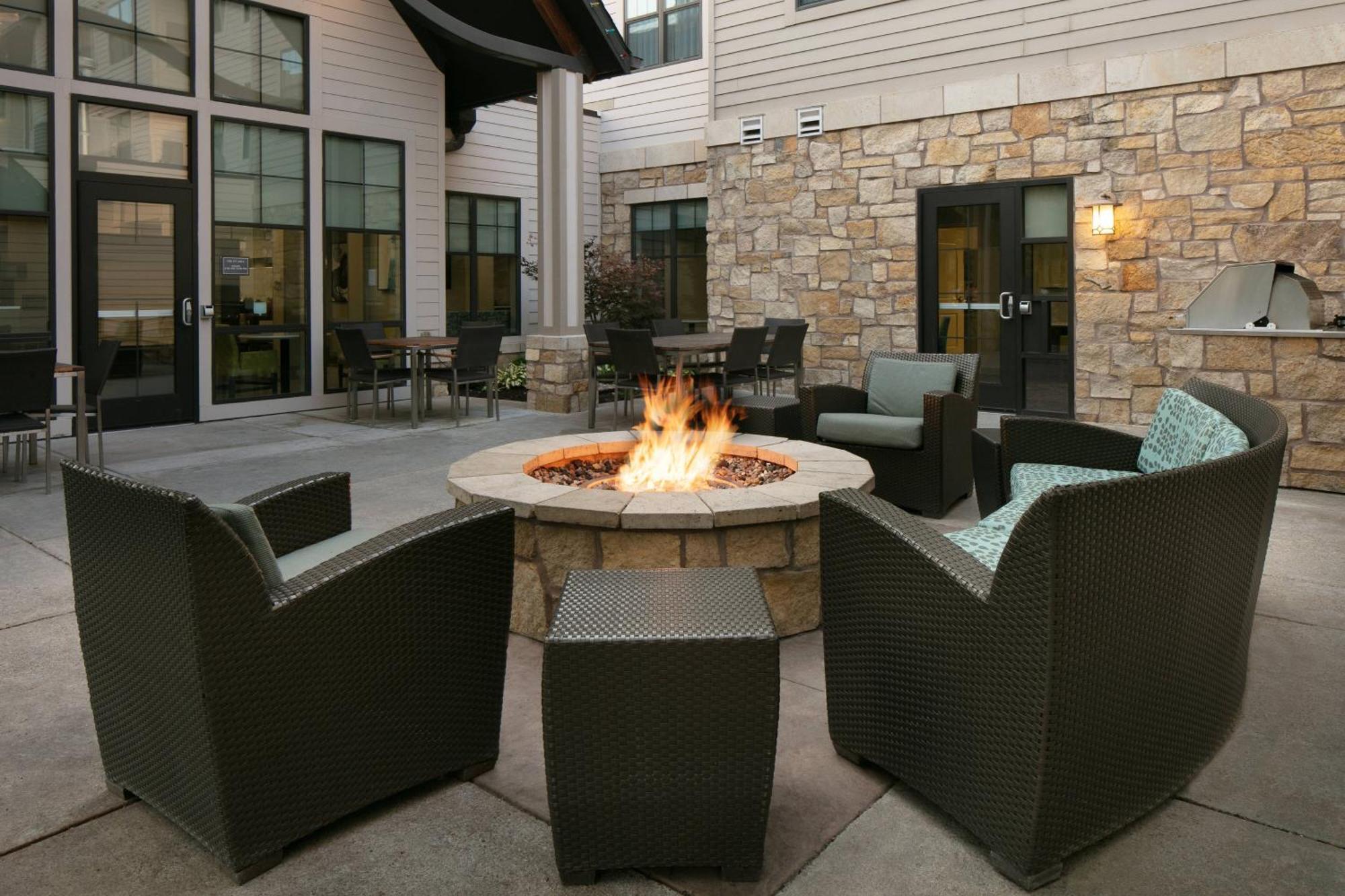 Residence Inn By Marriott Lincoln South Exterior photo